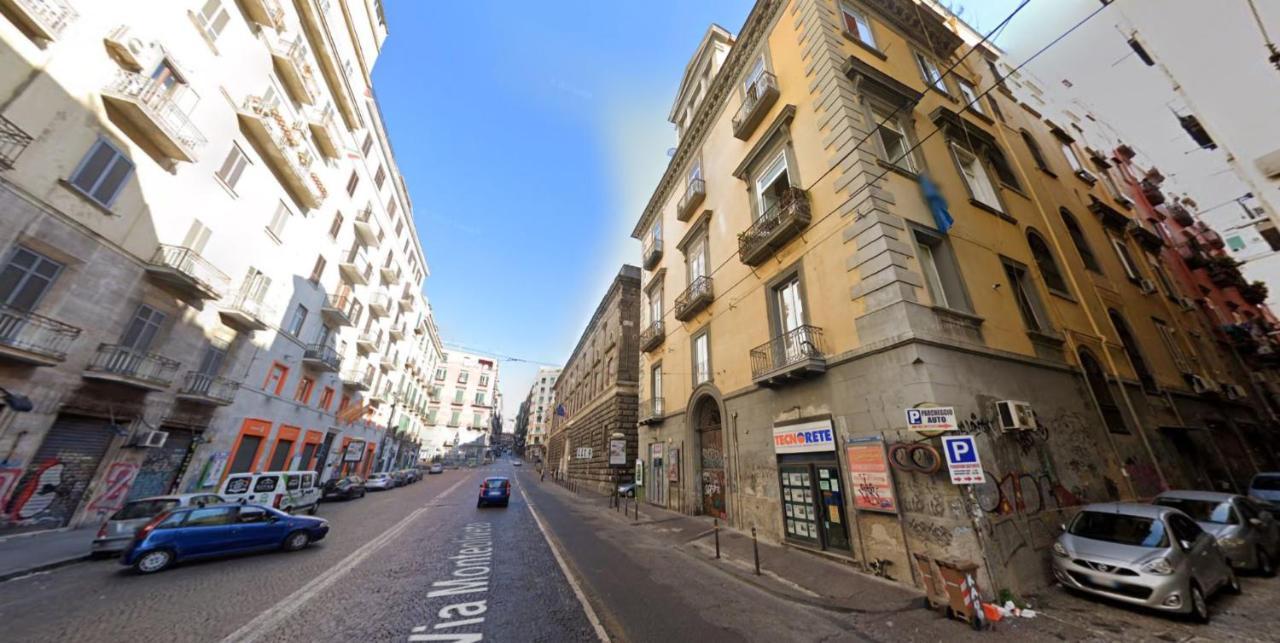 Monteoliveto 5 * Napoli